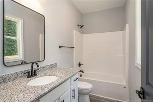 237 Windsor Dr, Fayetteville, NC 28301 - Photo 9