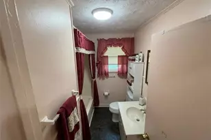 2023 Newark Ave, Fayetteville, NC 28301 - Photo 11