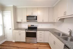 110 Riverwalk Cir, Cary, NC 27511 - Photo 9