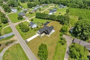 3025 Old Stage Rd S, Erwin, NC 28339 - Photo 5