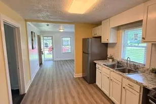 33 State St, Lumberton, NC 28358 - Photo 9