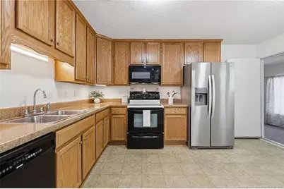 7338 Pebblebrook Drive, Fayetteville, NC 28314 - Photo 9
