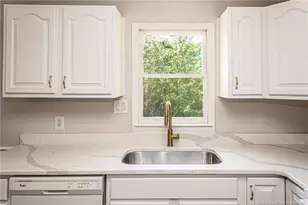 6718 Seaford Dr, Fayetteville, NC 28314 - Photo 13