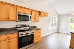 5361 Pringle Way, Hope Mills, NC 28348 - Photo 5