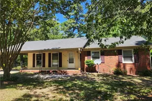 1563 Boros Dr, Fayetteville, NC 28303 - Photo 1