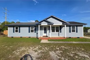 3611 Kenny Dr, Hope Mills, NC 28348 - Photo 1