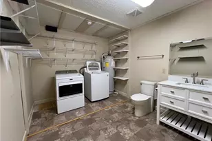211 Ellington St, Fayetteville, NC 28305 - Photo 11
