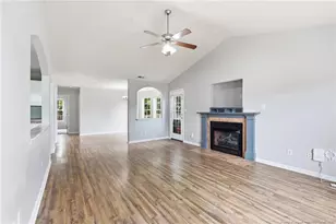 2628 Daniel Boone Ln, Hope Mills, NC 28348 - Photo 3