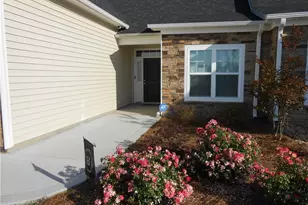 210 Oak Pointe Circle, Lumberton, NC 28358 - Photo 3
