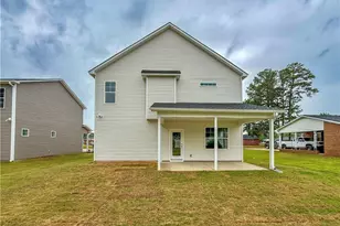 207 4th St, Erwin, NC 28339 - Photo 23