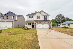 203 4th St, Erwin, NC 28339 - Photo 1