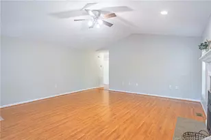 3910 Sarasota Dr, Fayetteville, NC 28311 - Photo 9