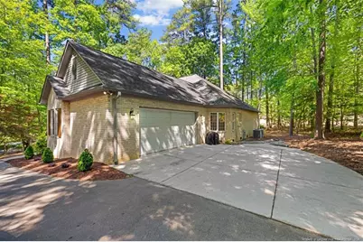 570 Broadmoor Court, Sanford, NC 27332 - Photo 3