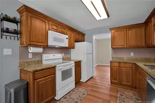 6208 Lakeway Dr, Fayetteville, NC 28306 - Photo 15