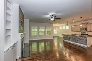 110 Glen Bend Ct, Spring Lake, NC 28390 - Photo 9