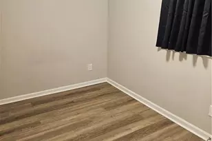 363 Neville St, Fayetteville, NC 28301 - Photo 9