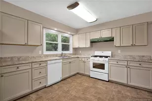 837 Montclair Rd, Fayetteville, NC 28314 - Photo 11