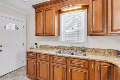 907 McKimmon Road, Fayetteville, NC 28303 - Photo 11