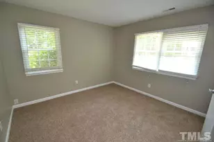 7801 Fairmont Ct, Raleigh, NC 27615 - Photo 17