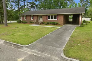 246 Oak St, Wallace, NC 28466 - Photo 9