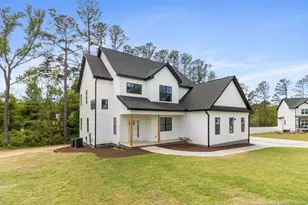 408 Stable Ct, Linden, NC 28356 - Photo 3