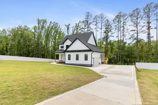 408 Stable Ct, Linden, NC 28356 - Photo 5