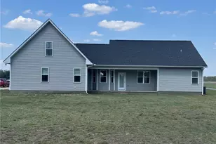 2935 Hayfield Rd, Wade, NC 28395 - Photo 27
