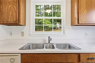 1827 Spruce St, Fayetteville, NC 28303 - Photo 23