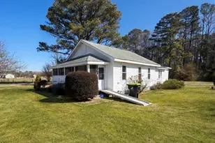 5096 Stewart Rd, Wade, NC 28395 - Photo 3