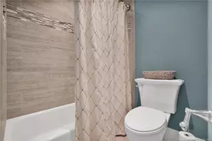 208 Shawcroft Rd, Fayetteville, NC 28311 - Photo 39
