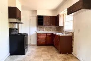1716 Shaw Rd, Fayetteville, NC 28311 - Photo 7