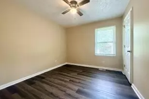 998 Pepperwood Dr, Fayetteville, NC 28311 - Photo 11