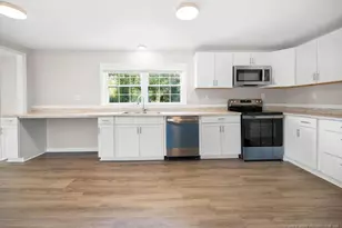 4066 Hummingbird Pl, Fayetteville, NC 28312 - Photo 9