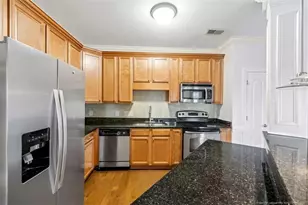 62 Gallery Dr, Spring Lake, NC 28390 - Photo 9