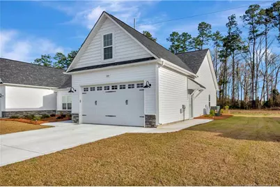 204 Oak Pointe Circle, Lumberton, NC 28358 - Photo 3
