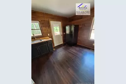 268 W Manchester Road, Spring Lake, NC 28390 - Photo 5