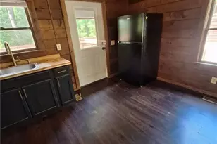 268 W Manchester Rd, Spring Lake, NC 28390 - Photo 5
