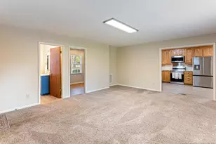 1802 Flintshire Rd, Fayetteville, NC 28304 - Photo 13