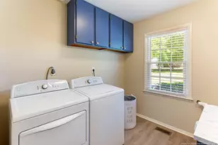 1802 Flintshire Rd, Fayetteville, NC 28304 - Photo 15