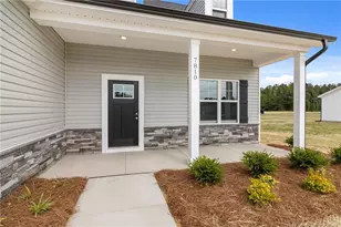 7810 Iron Ct, Fayetteville, NC 28306 - Photo 5