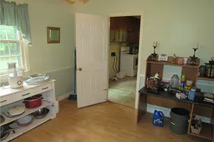 314 Mayflower Cir, Sanford, NC 27330 - Photo 7