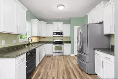 1621 Ellie Avenue, Fayetteville, NC 28314 - Photo 9