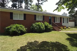 5101 N Sumac Cir, Fayetteville, NC 28304 - Photo 3