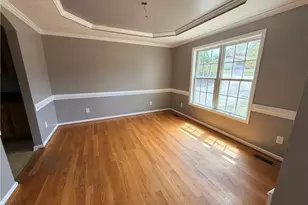 6304 Firefly St, Fayetteville, NC 28306 - Photo 5