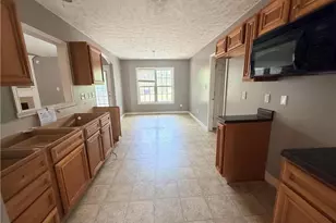 6304 Firefly St, Fayetteville, NC 28306 - Photo 3