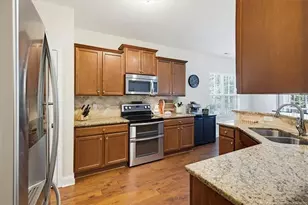 135 Valley Stream Rd, Spring Lake, NC 28390 - Photo 13