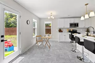 5423 E Patterson St, Hope Mills, NC 28348 - Photo 13