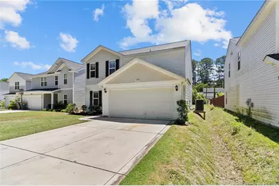 5423 E Patterson Street, Hope Mills, NC 28348 - Photo 3
