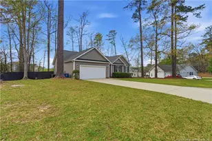318 Coleridge Dr, Dunn, NC 28334 - Photo 9