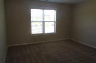 172 Collinwood Dr, Raeford, NC 28376 - Photo 9